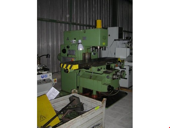 Used Cugir Rumunsko FVCR 36 vert. Konsolfräsmaschine for Sale (Auction Premium) | NetBid Industrial Auctions